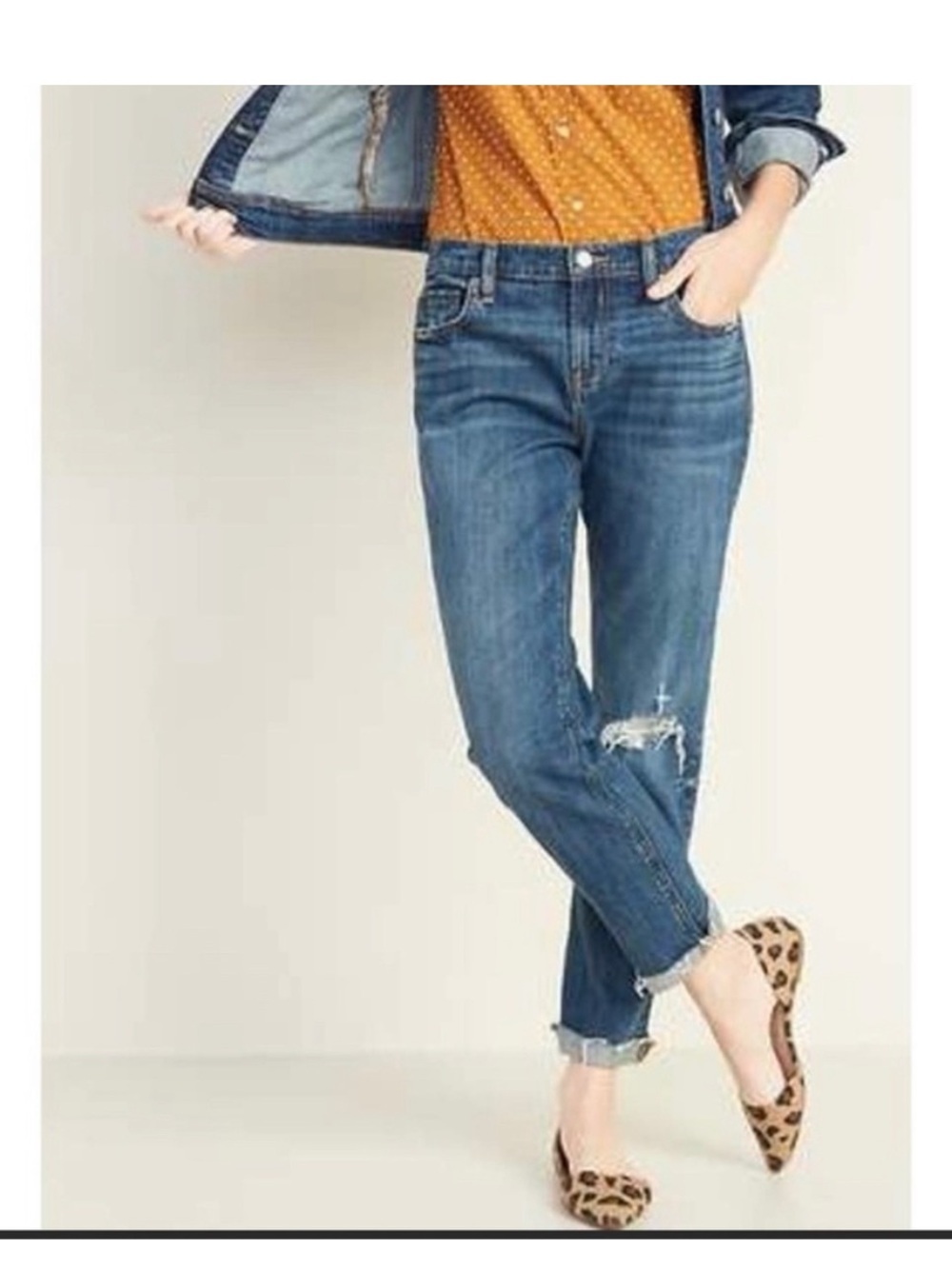 Old Navy Women's Blue Distressed Boyfriend Jeans Size 4 short